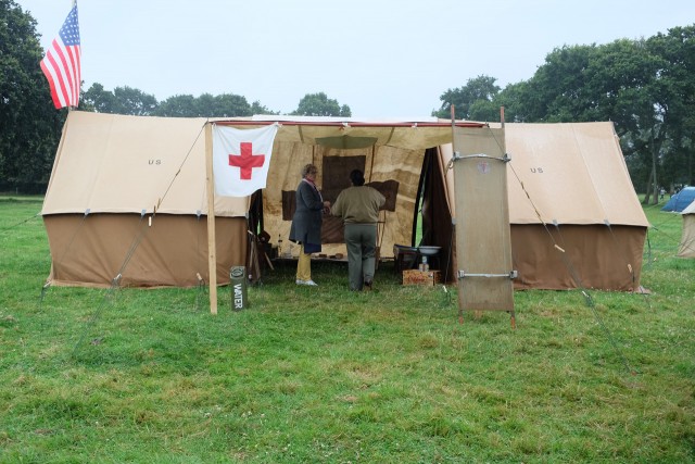 Camp américain. Tente de la Croix Rouge américaine. Sam 29.07.2023, 16h00m41.