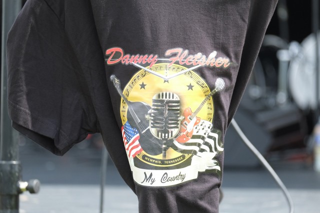 Tee-shirt Danny Fletsher (détail). Dim 30.07.2023, 16h06m20.