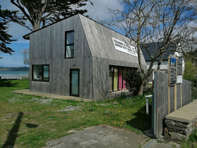 24.04.2018. Plestin-Les-Grèves : la maison en bois de Saint-Efflam menacée de démolition