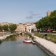 1/23. Narbonne. Canal de jonction et Robine. © Pho Tos. Mer 30.08.2023.