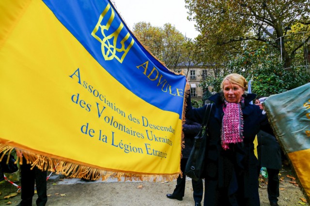 2/18. Viktor Iouchtchenko commémore les 80 ans de la famine en Ukraine. © Michel Stoupak. Dim 17.11.2013, 14h58m46.