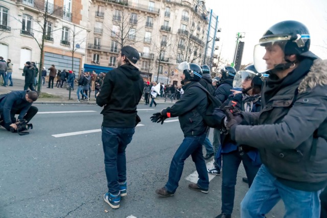 02.02.2014. 1.500 policiers mobilisés pour encadrer la Manif pour tous