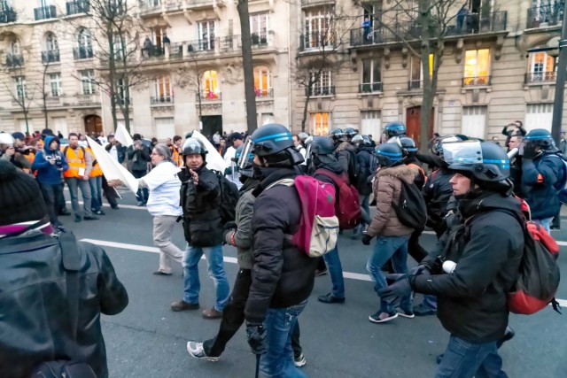 02.02.2014. 1.500 policiers mobilisés pour encadrer la Manif pour tous