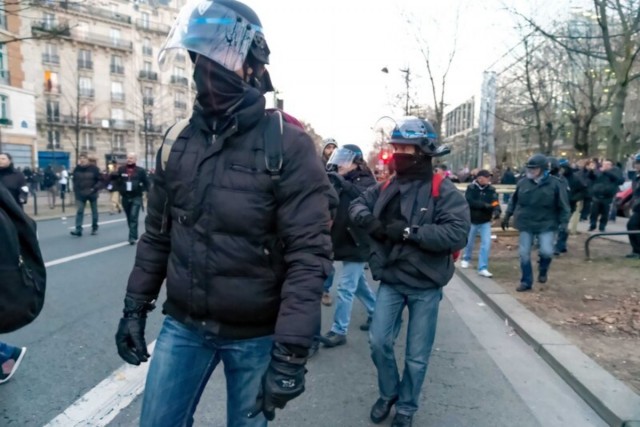 02.02.2014. 1.500 policiers mobilisés pour encadrer la Manif pour tous