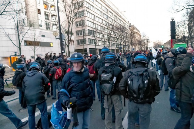 02.02.2014. 1.500 policiers mobilisés pour encadrer la Manif pour tous