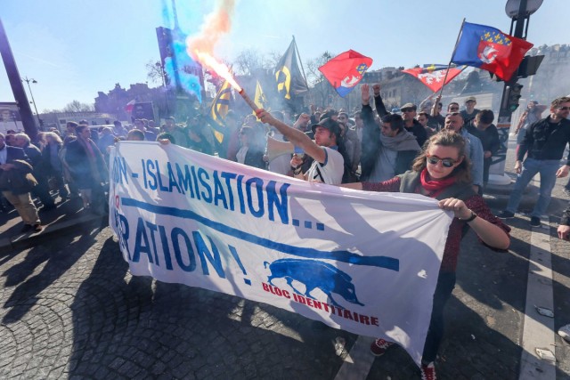 09.03.2014. Paris : manifestation contre l’immigration et l’islamisation