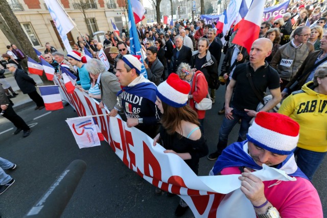 09.03.2014. Paris : manifestation contre l’immigration et l’islamisation