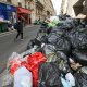 6/9. Grève des éboueurs : les sacs poubelles s'accumulent. © Michel Stoupak. Ven 17.03.2023, 12h33m36.