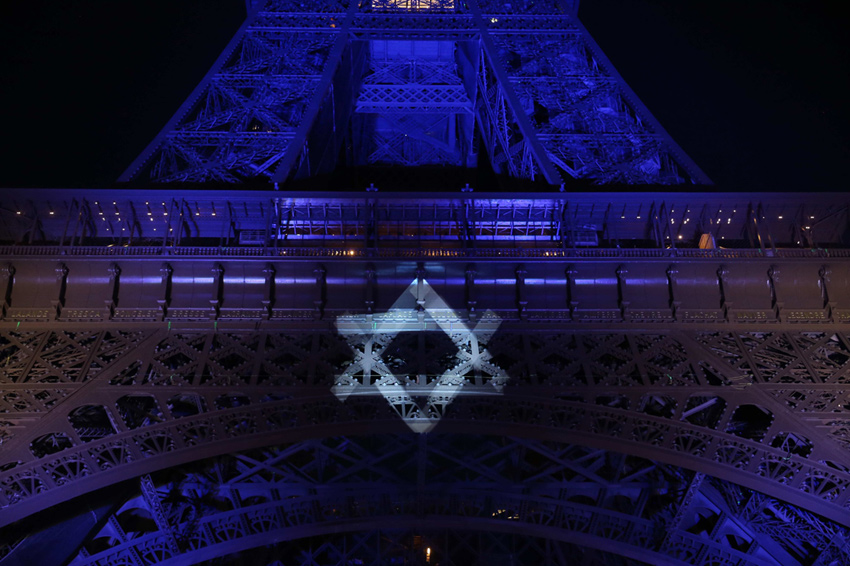 1/18. Attaque du Hamas : des milliers de personnes en soutien à Israël. © Michel Stoupak. Lun 09.10.2023, 18h55m36. 1/18. Attaque du Hamas : des milliers de personnes en soutien à Israël. © Michel Stoupak. Lun 09.10.2023, 18h55m36.