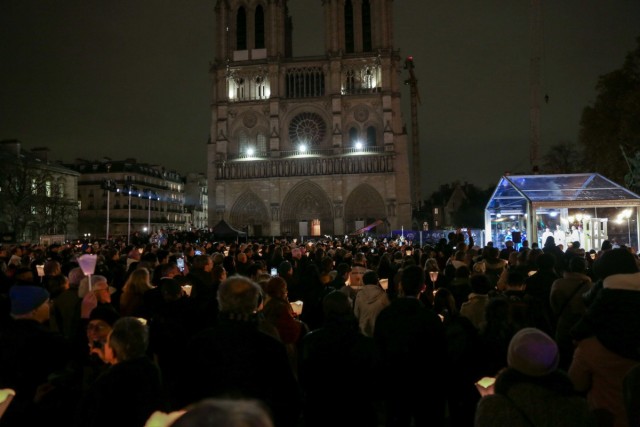 15.11.2024. Notre-Dame : des milliers de Parisiens ont raccompagné la « Vierge du Pilier »