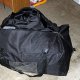 7/10. Mer 13.11.2019, 09h45m31. Le sac de la tente-espace de vie mal refermé : classique ! © Jeff Saby.