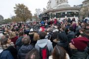 2/12. Les Parisiens rendent hommage