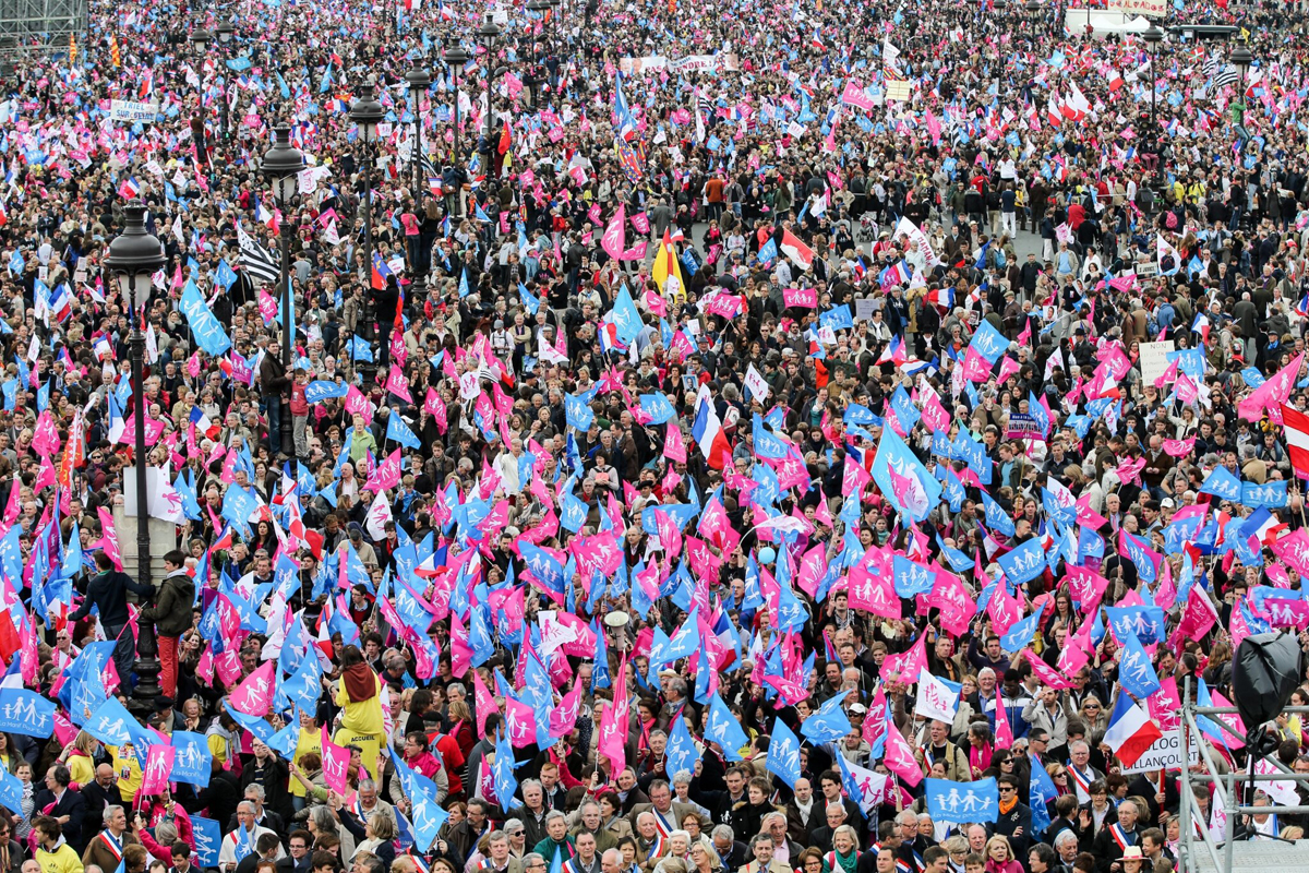 1/27. Manif pour tous : 150.000 personnes ou plus d’un million ?. © Michel Stoupak. Dim 26.05.2013, 16h47m06. 1/27. Manif pour tous : 150.000 personnes ou plus d’un million ?. © Michel Stoupak. Dim 26.05.2013, 16h47m06.