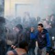 21/26. 16h50m10. Dim 09.02.2014. Les « antifas » défilent contre le fascisme et l’homophobie. © Michel Stoupak.