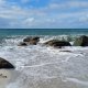26/66. 11h04m59. Mer 15.05.2024. Vagues se faisant mousser. © Michèle Coulon.