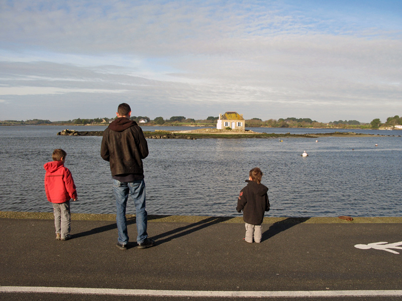 1/17. Saint-Cado. Devant la maison sur l'eau. Dim 16.01.2011, 11:55. 1/17. Saint-Cado. Devant la maison sur l'eau. Dim 16.01.2011, 11:55.