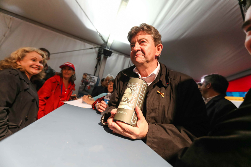 1/18. Jean-Luc Mélenchon en dissident à la fête de l’Huma. © Michel Stoupak. Ven 13.09.2013, 18h36m11. 1/18. Jean-Luc Mélenchon en dissident à la fête de l’Huma. © Michel Stoupak. Ven 13.09.2013, 18h36m11.