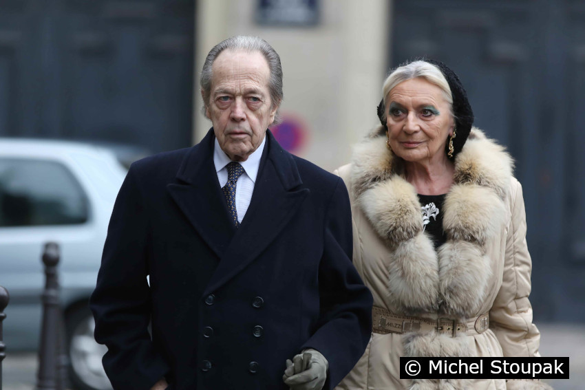 1/6. Henri de France, comte de Paris, honore la mémoire de Louis XVI. © Michel Stoupak. Mar 21.01.2014, 11h58m53. 1/6. Henri de France, comte de Paris, honore la mémoire de Louis XVI. © Michel Stoupak. Mar 21.01.2014, 11h58m53.